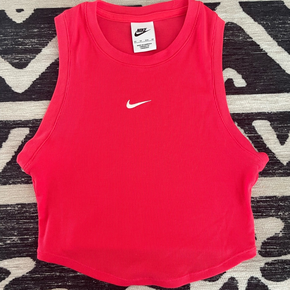 Nike Women’s Top